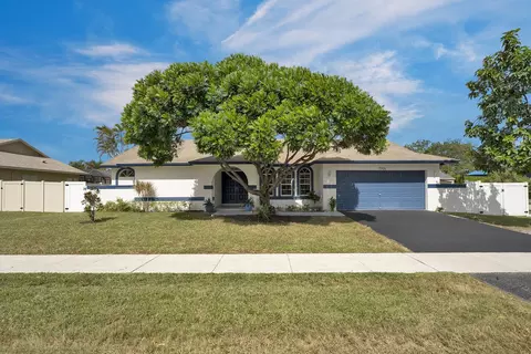 7301 NW 21st St, Margate, FL 33063