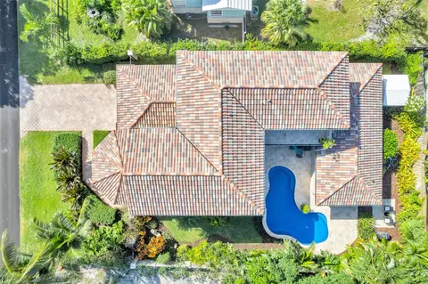 309 NE 22 St, Wilton Manors, FL 33305