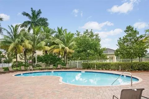 428 NW 13th St, Boca Raton, FL 33432
