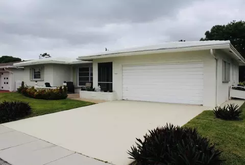 7103 NW 70th Ave, Tamarac, FL 33321