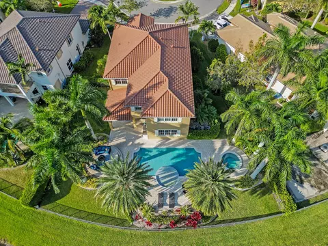 10210 Peninsula Pl, Parkland, FL 33076