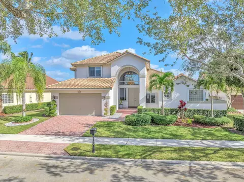 2656 Nelson Ct, Weston, FL 33332