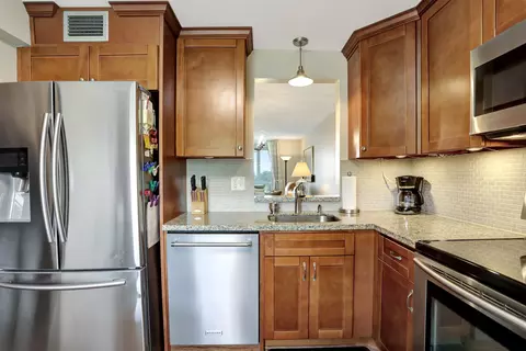 1550 NW 80th Ave #407, Margate, FL 33063