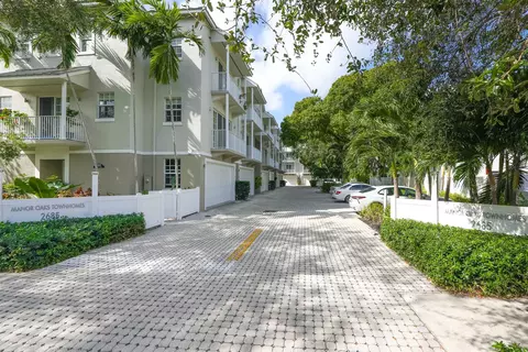 2685 NE 9th Ave #9, Wilton Manors, FL 33334