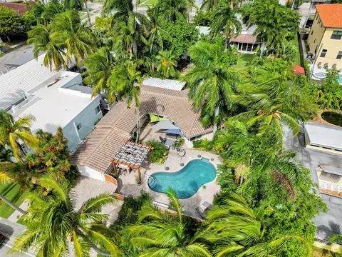 737 Hollywood Blvd, Hollywood, FL 33019