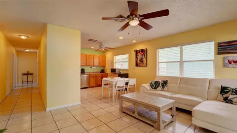 420 NW 49th St, Oakland Park, FL 33309