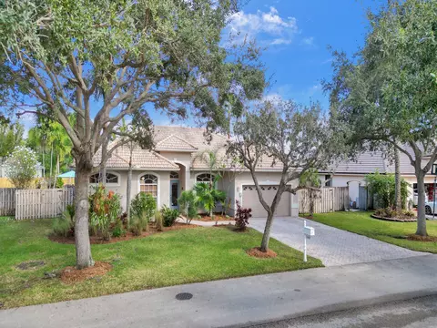 16401 Ontario Pl, Davie, FL 33331