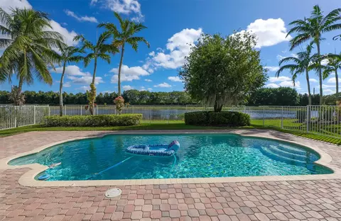 785 Nandina Dr, Weston, FL 33327