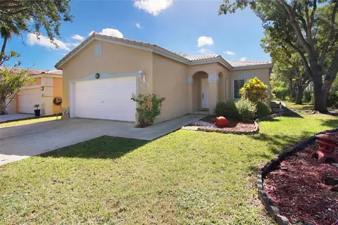 4280 SW 11th St, Deerfield Beach, FL 33442