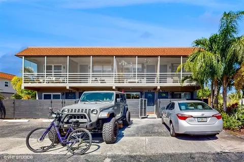 1831 NE 51st St #E4, Fort Lauderdale, FL 33308
