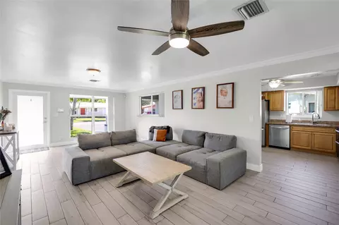331 SE 7th St, Pompano Beach, FL 33060 photo 8
