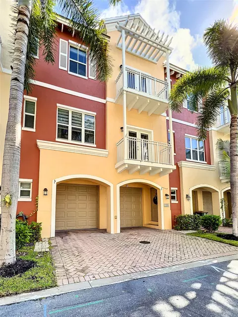 2331 Vintage Dr #2331, Lighthouse Point, FL 33064