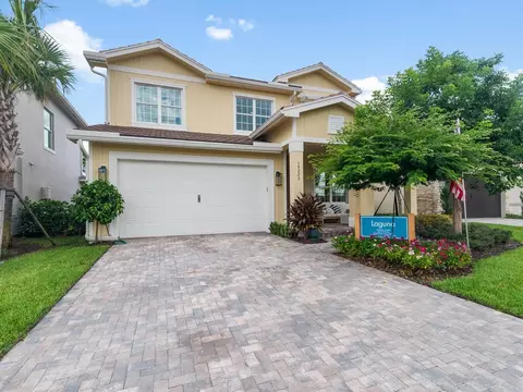 19223 Rolling Acres Rd, Loxahatchee, FL 33470