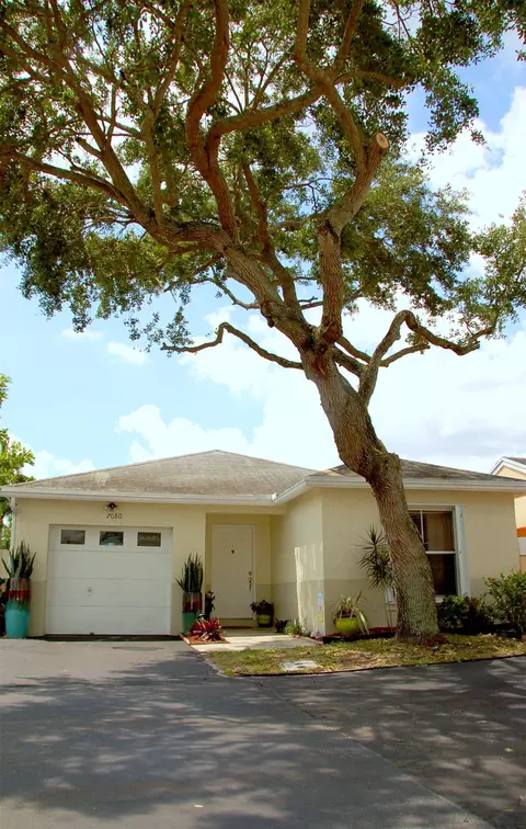 7080 SW 41st Pl, Davie, FL 33314