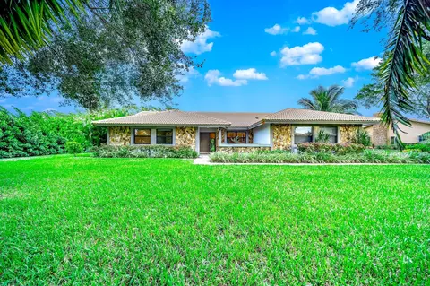7100 Hialeah Ln, Parkland, FL 33067