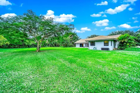 7100 Hialeah Ln, Parkland, FL 33067 photo 8