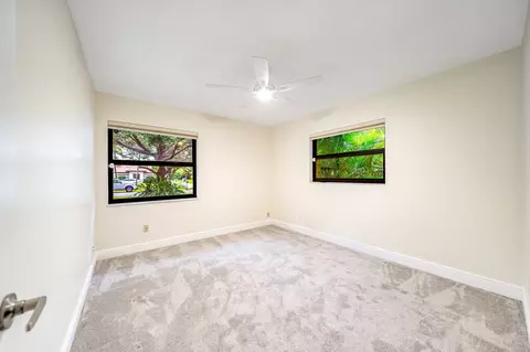 7100 Hialeah Ln, Parkland, FL 33067 photo 23