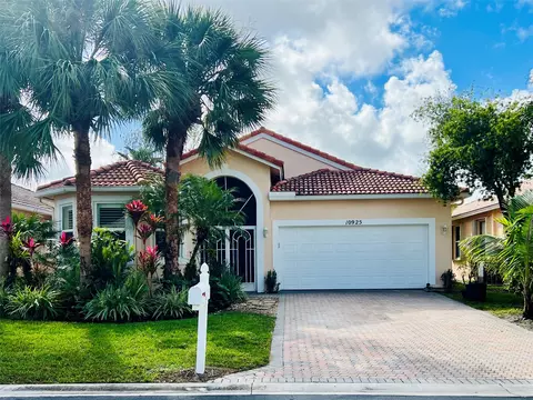 10925 Fillmore Dr, Boynton Beach, FL 33437