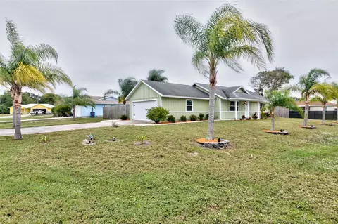 160 8th Ave SW, Vero Beach, FL 32962