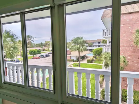 1971 SE 5th Ct #305E, Pompano Beach, FL 33060