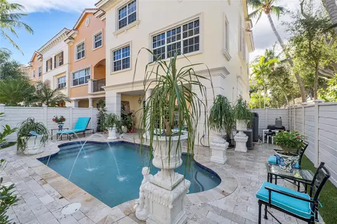 601 NE Rossetti Ln #601, Boca Raton, FL 33487