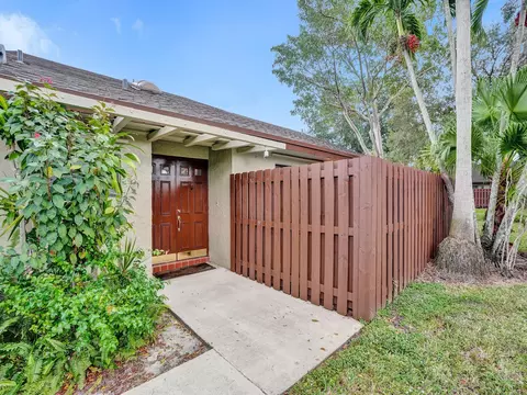 11438 Orange Blossom Ln #11-E, Boca Raton, FL 33428