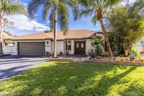 5740 SW 88th Ave, Cooper City, FL 33328