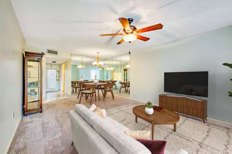 3001 E Sunrise Lakes Dr #112, Sunrise, FL 33322
