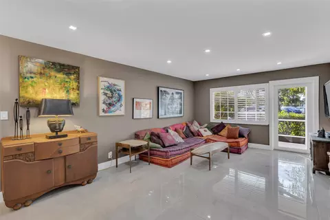 1930 NE 2nd Ave #111L, Wilton Manors, FL 33305
