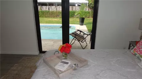 5520 SW 196th Ln, Southwest Ranches, FL 33332