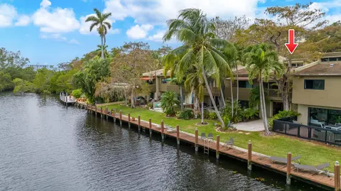512 NE 19th St, Wilton Manors, FL 33305