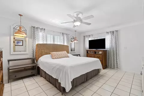 2160 NE 28th St, Lighthouse Point, FL 33064 photo 6