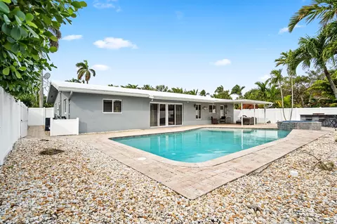 4400 NE 17th Ave, Oakland Park, FL 33334