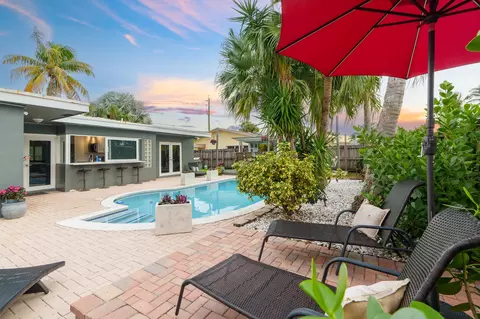 1784 NW 38th St, Oakland Park, FL 33309