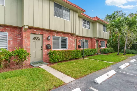 181 NE 20th Ct #8F, Wilton Manors, FL 33305