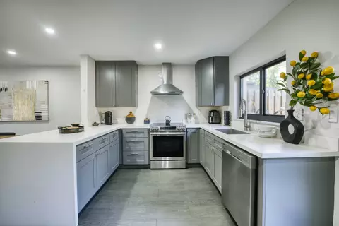 347 City View Dr #347, Fort Lauderdale, FL 33311