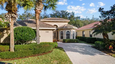 7128 Maidstone Dr, Port Saint Lucie, FL 34986