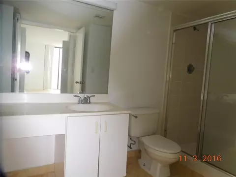 10201 NW 3rd Ct, Pembroke Pines, FL 33026