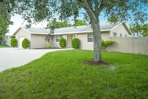 3019 Seagrape Rd, Atlantis, FL 33462 photo 2