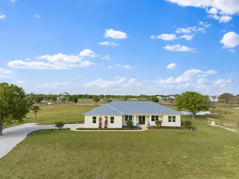 1565 Covington Run Rd SW, Vero Beach, FL 32968