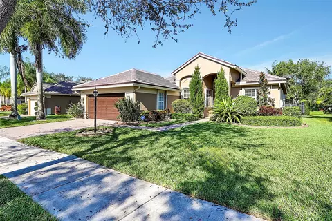 10785 NW 64th Ct, Parkland, FL 33076