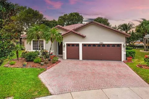 7745 NW 78th Ct, Tamarac, FL 33321