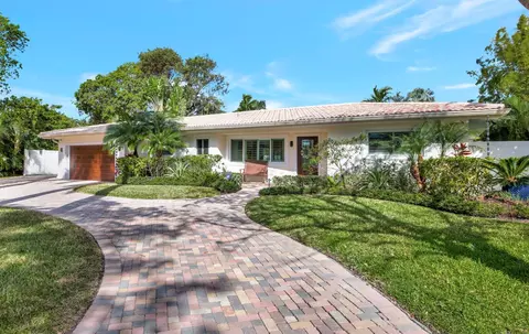 2725 NE 29th Ct, Fort Lauderdale, FL 33306