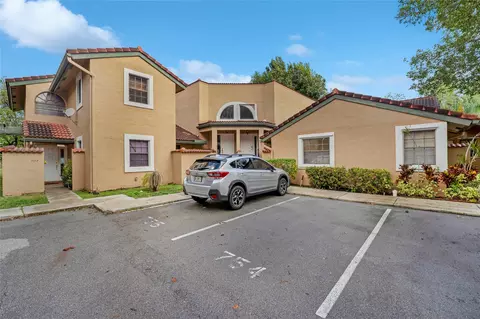 9113 W Sunrise Blvd, Plantation, FL 33322