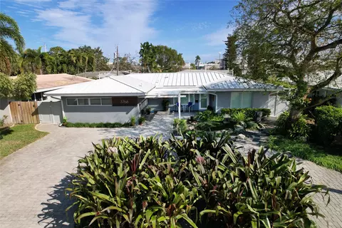 3768 NE 19th Ave, Oakland Park, FL 33308