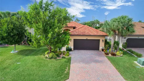7085 Damita Dr, Greenacres, FL 33463