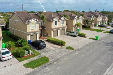 9057 NW 55th Ct, Sunrise, FL 33351