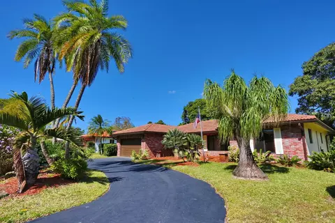 8511 NW 2nd Mnr, Coral Springs, FL 33071