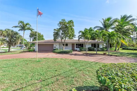556 SE 15th Ave, Deerfield Beach, FL 33441
