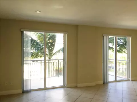 3600 NW 91st Ave, Hollywood, FL 33024